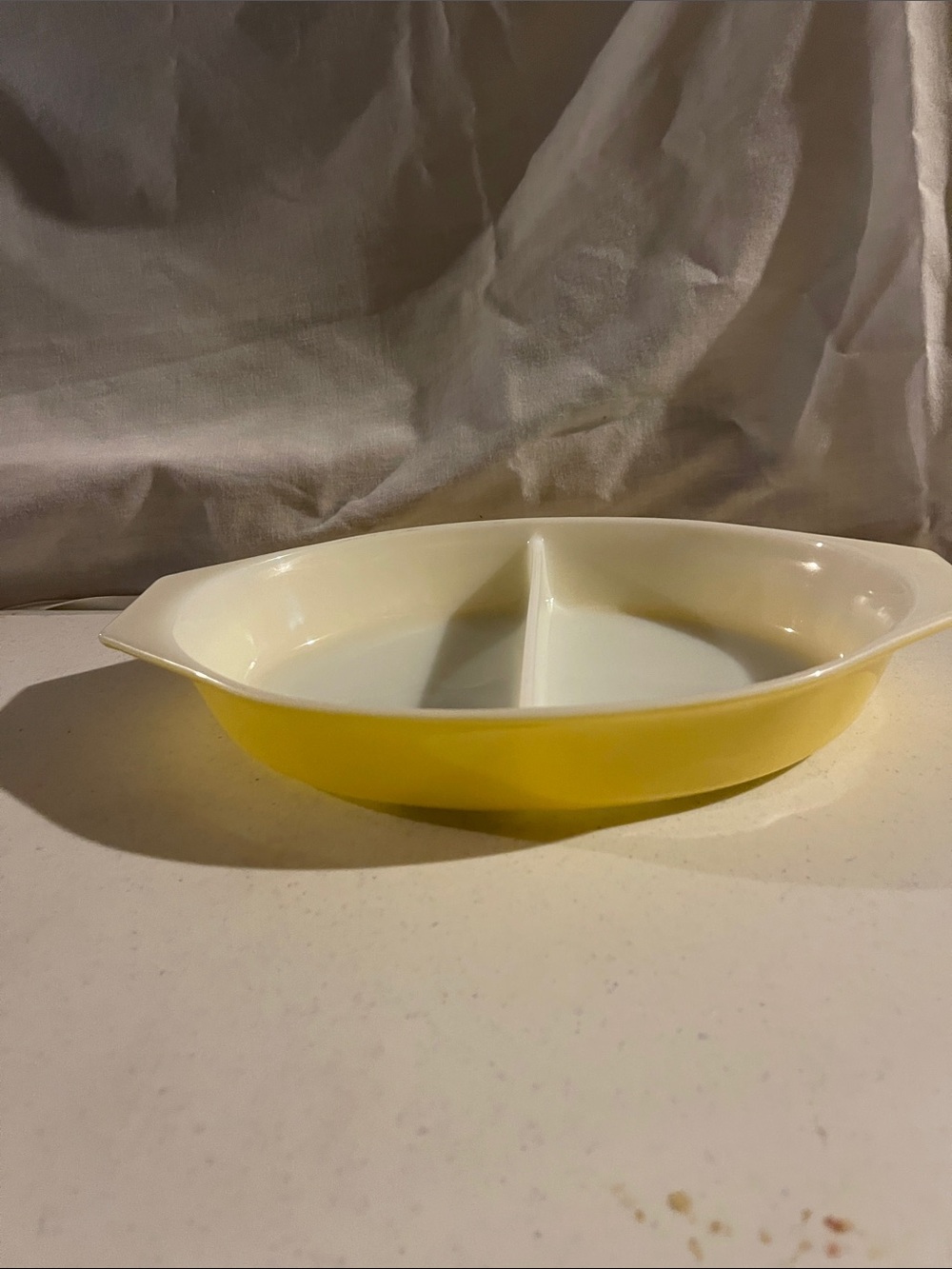 Vintage Pyrex casserole baking dish